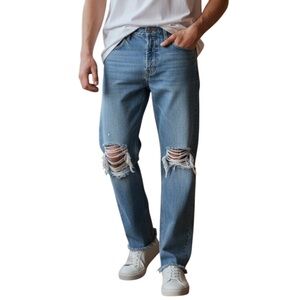 Y2K Vintage Men's Levi's 550 Distressed Blue Jeans, size 33